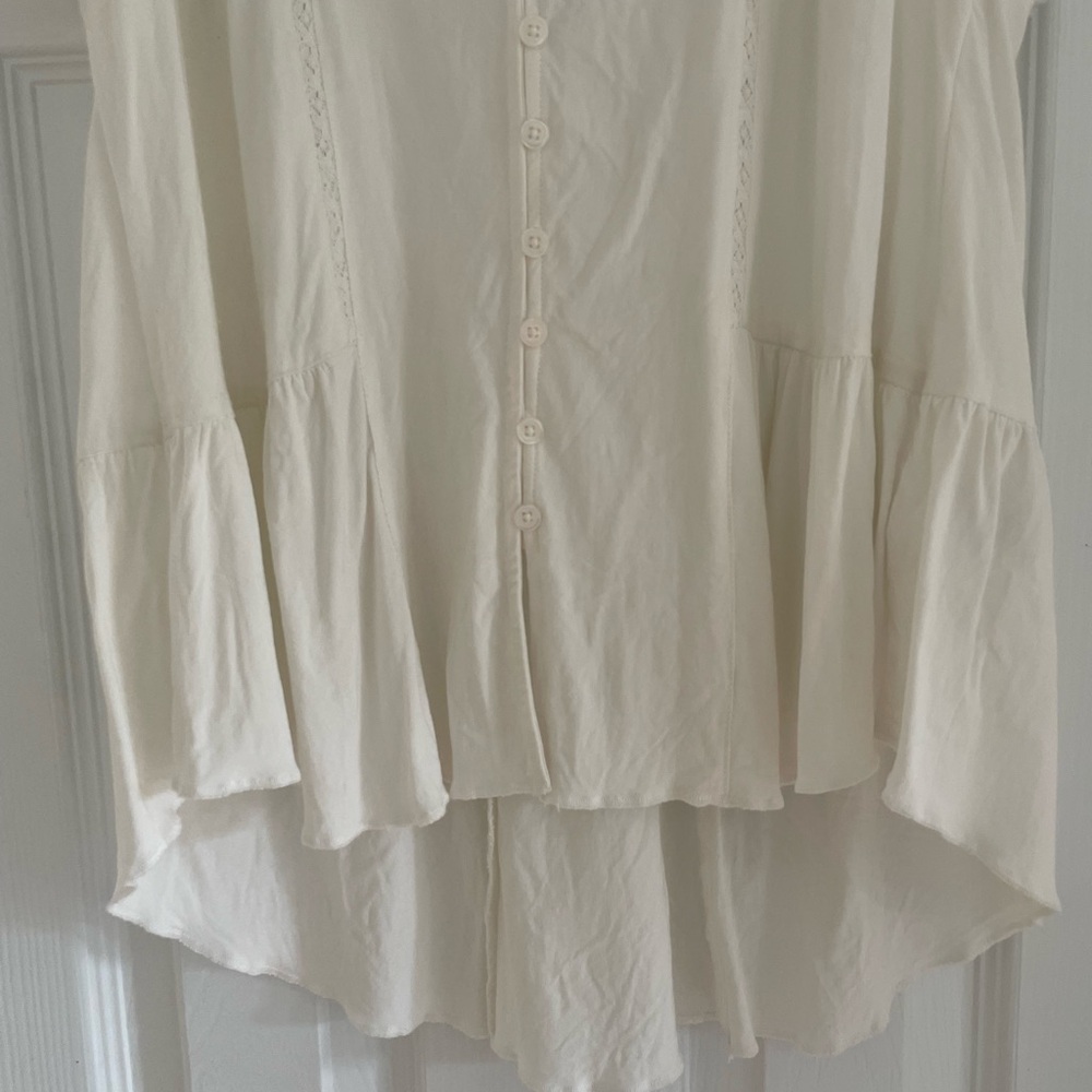 Black Swan Women’s Boho White Flowy Sleeveless Top Size Medium Button Down Front - Picture 2 of 10